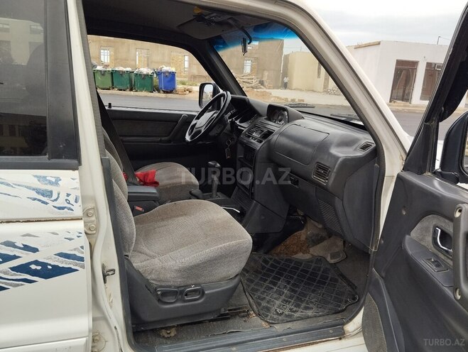 Mitsubishi Pajero 1996, 234,000 km - 2.8 л - Bakı