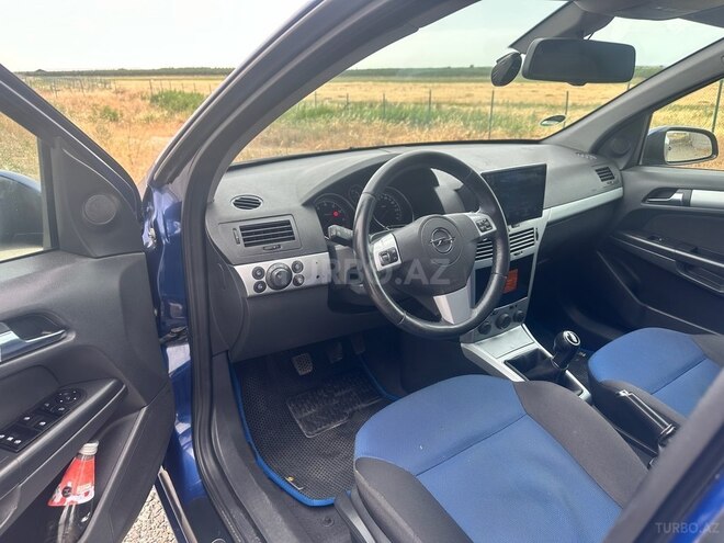 Opel Astra 2009, 270,000 km - 1.4 l - Bakı