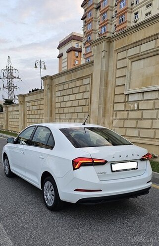 Skoda Rapid 2021, 129,000 km - 1.6 l - Bakı