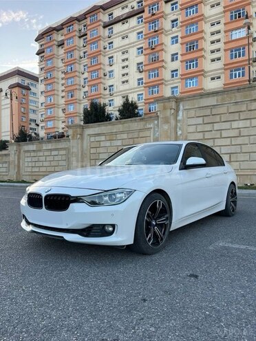 BMW 320-3
