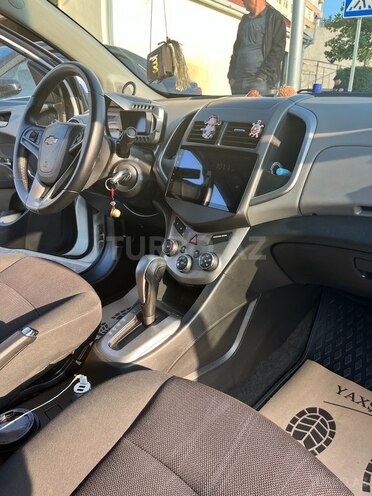 Chevrolet Aveo-15
