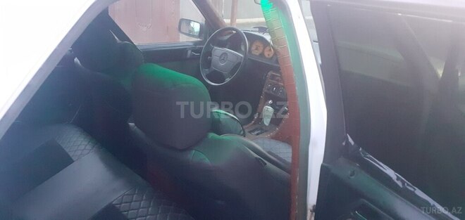 Mercedes E 200 d 1986, 115,000 km - 2.0 l - Bakı