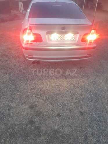 BMW 320-10