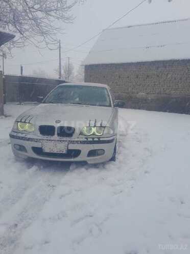 BMW 320-7