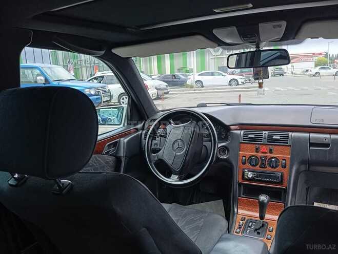 Mercedes E 230 1997, 279,000 km - 2.3 l - Şəmkir
