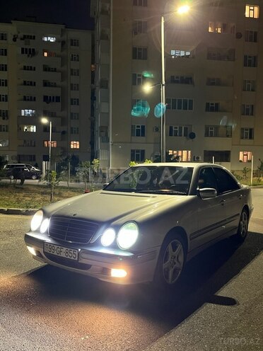 Mercedes E 270 2001, 387,191 km - 2.7 l - Bakı