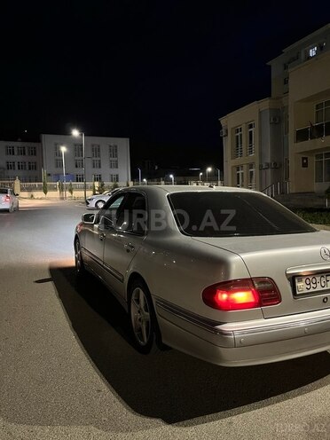 Mercedes E 270 2001, 387,191 km - 2.7 l - Bakı