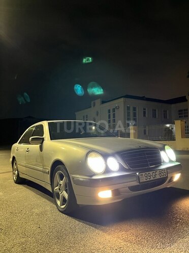 Mercedes E 270 2001, 387,191 km - 2.7 l - Bakı