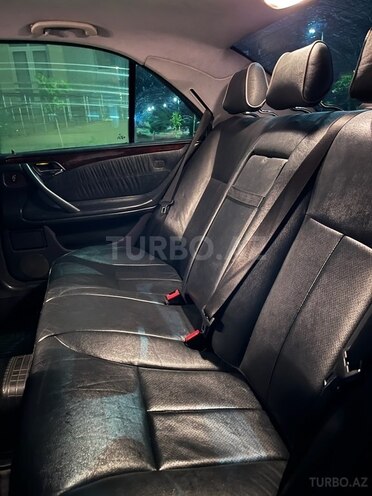 Mercedes E 270 2001, 387,191 km - 2.7 l - Bakı