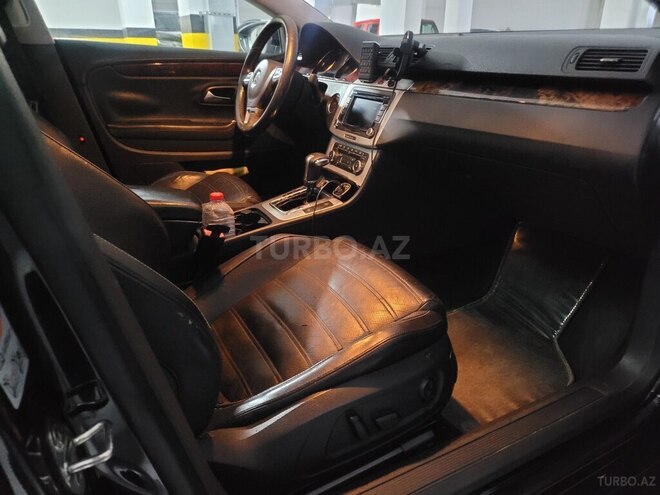 Volkswagen Passat CC-8