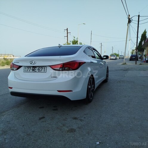 Hyundai Elantra 2015, 107,200 km - 1.8 л - Bakı