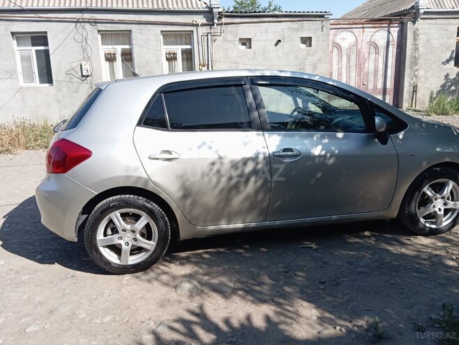 Toyota Auris 2009, 325,000 km - 1.4 l - Gəncə