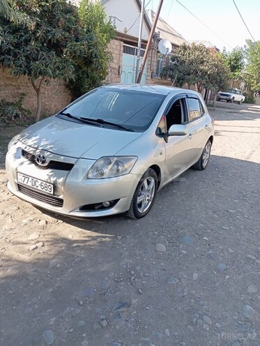 Toyota Auris 2009, 325,000 km - 1.4 l - Gəncə