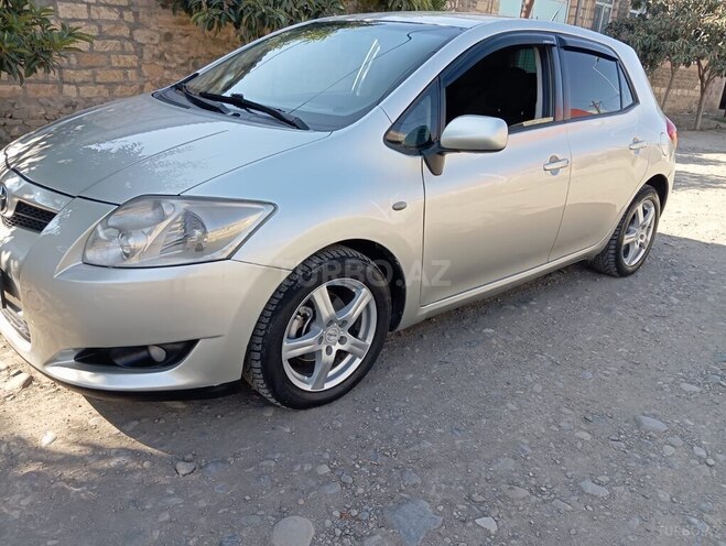 Toyota Auris 2009, 325,000 km - 1.4 l - Gəncə