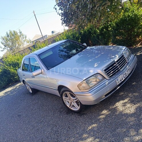 Mercedes C 220 1995, 390,000 km - 2.2 л - Masallı