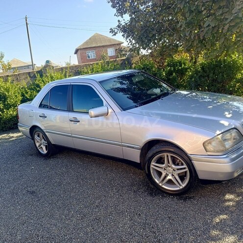 Mercedes C 220 1995, 390,000 km - 2.2 л - Masallı