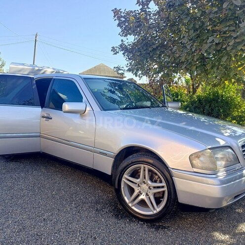 Mercedes C 220 1995, 390,000 km - 2.2 л - Masallı