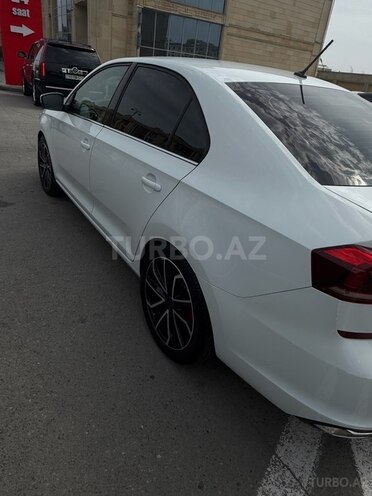 Volkswagen Polo 2021, 78,000 km - 1.6 л - Bakı