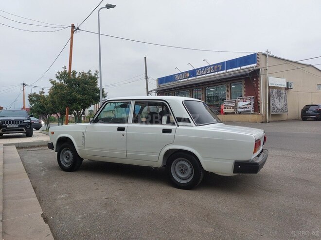 LADA (VAZ) 2107 2008, 93,000 km - 1.6 л - Quba