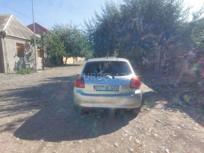 Toyota Auris 2009, 325,000 km - 1.4 l - Gəncə