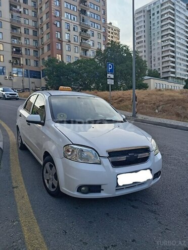 Chevrolet Aveo-1