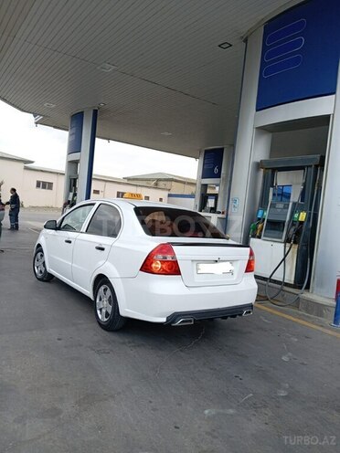 Chevrolet Aveo-4