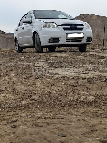 Chevrolet Aveo-7