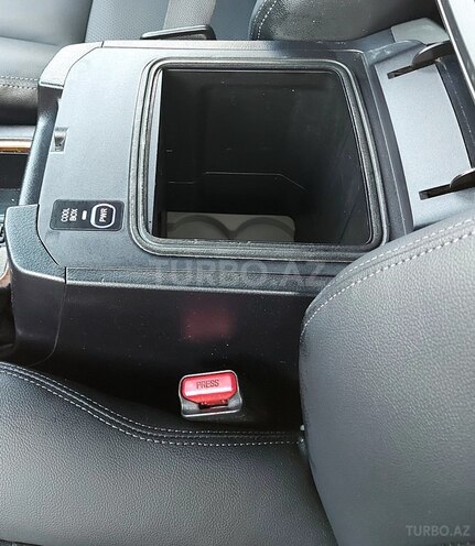 Toyota Land Cruiser Prado 2010, 210,100 km - 2.7 л - Bakı