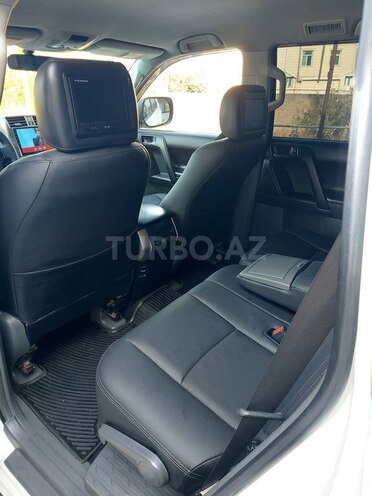 Toyota Land Cruiser Prado 2010, 210,100 km - 2.7 л - Bakı