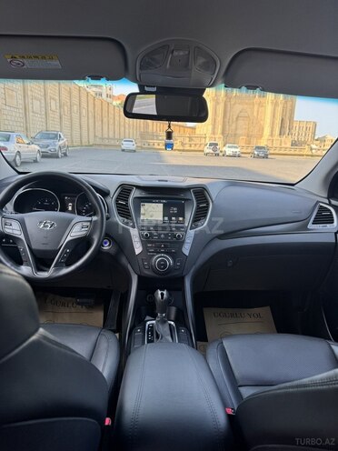 Hyundai Santa Fe-9