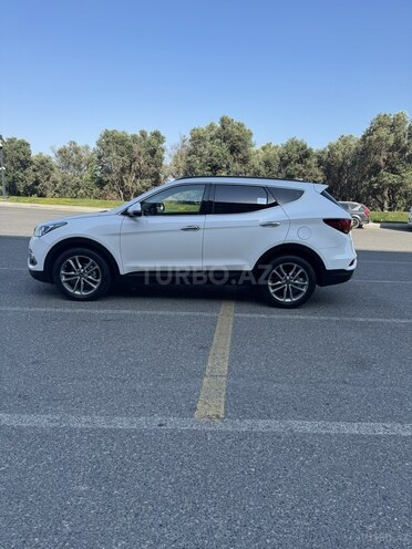 Hyundai Santa Fe-6