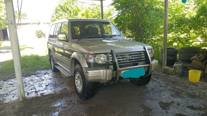 Mitsubishi Pajero 1992, 300,000 km - 2.5 l - Bakı