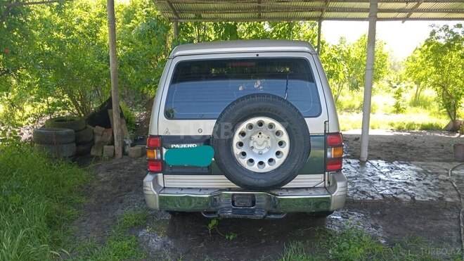 Mitsubishi Pajero 1992, 300,000 km - 2.5 l - Bakı