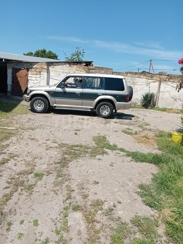 Mitsubishi Pajero 1992, 300,000 km - 2.5 l - Bakı