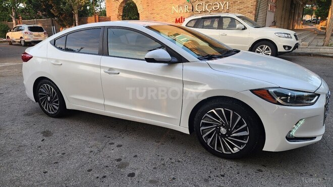 Hyundai Elantra 2017, 62,000 km - 2.0 l - Bakı