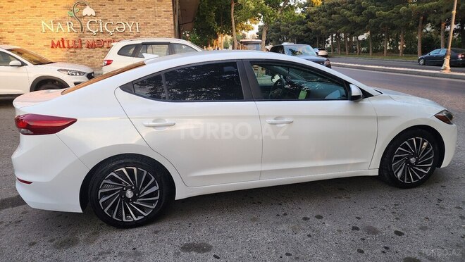 Hyundai Elantra 2017, 62,000 km - 2.0 l - Bakı