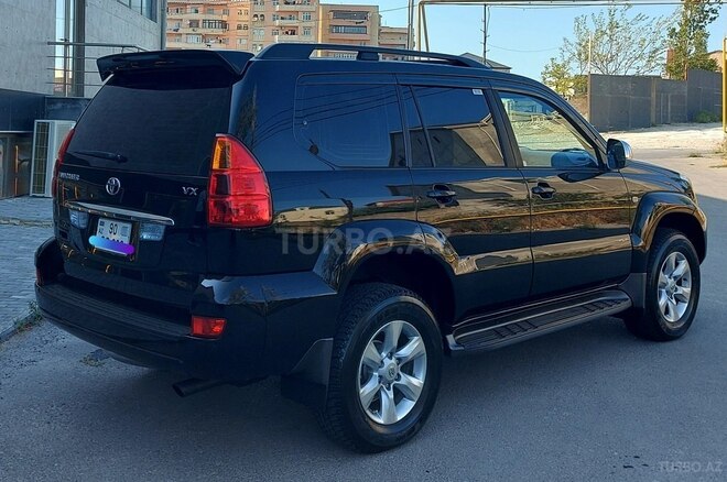 Toyota Land Cruiser Prado-4
