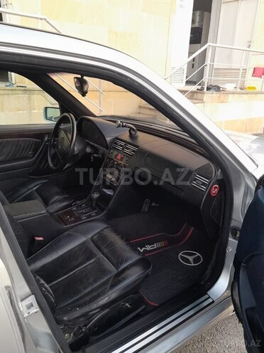 Mercedes C 280 1997, 390,000 km - 2.8 l - Qazax