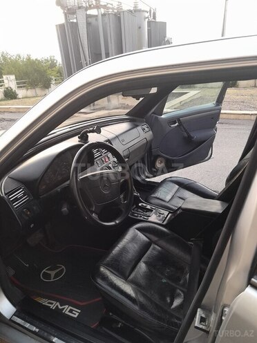 Mercedes C 280 1997, 390,000 km - 2.8 l - Qazax