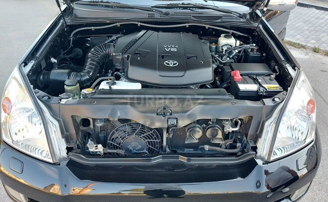 Toyota Land Cruiser Prado-17