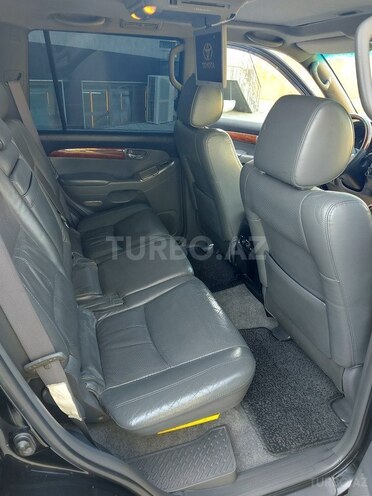 Toyota Land Cruiser Prado-14