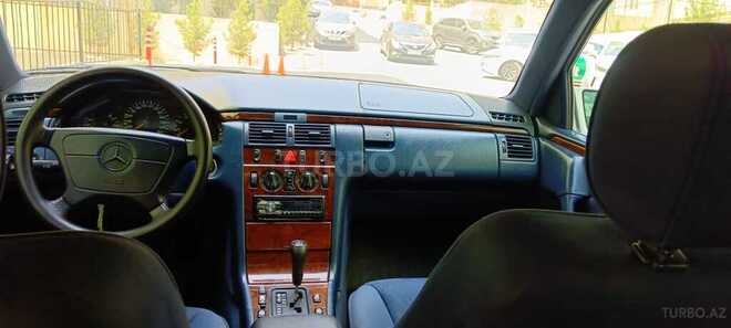 Mercedes E 240 1997, 482,320 km - 2.4 l - Bakı