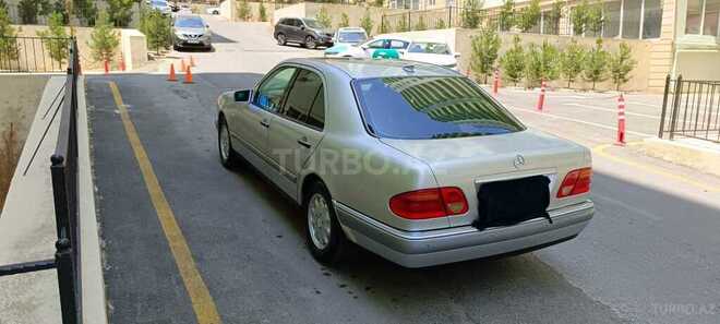 Mercedes E 240 1997, 482,320 km - 2.4 l - Bakı