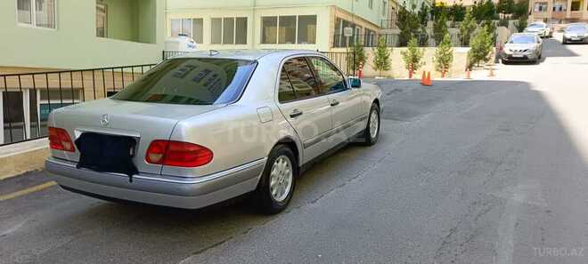 Mercedes E 240 1997, 482,320 km - 2.4 l - Bakı