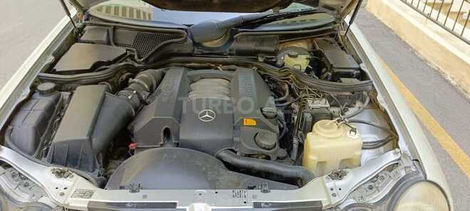 Mercedes E 240 1997, 482,320 km - 2.4 l - Bakı