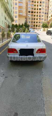 Mercedes E 240 1997, 482,320 km - 2.4 l - Bakı
