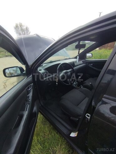 Toyota Corolla 2006, 355,000 km - 1.4 l - Bakı
