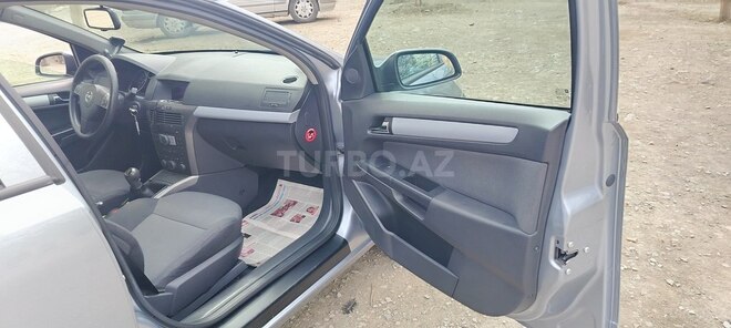 Opel Astra 2005, 194,000 km - 1.4 l - Gəncə