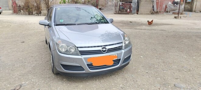 Opel Astra 2005, 194,000 km - 1.4 l - Gəncə
