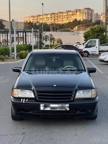 Mercedes C 240-1